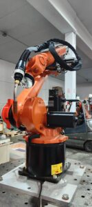 KUKA KR22 arm detail showing 6-axis joint configuration