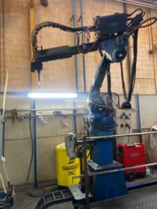 Motoman HP20-6 articulated robot — 6 axes, 1950 mm reach