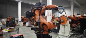 Complete KUKA KR30-3 welding cell with integrated positioner